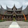 Vernacular building